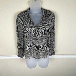 New York City Design Co. 100% Silk V-neck Button up Shirt Size M Artsy Animal